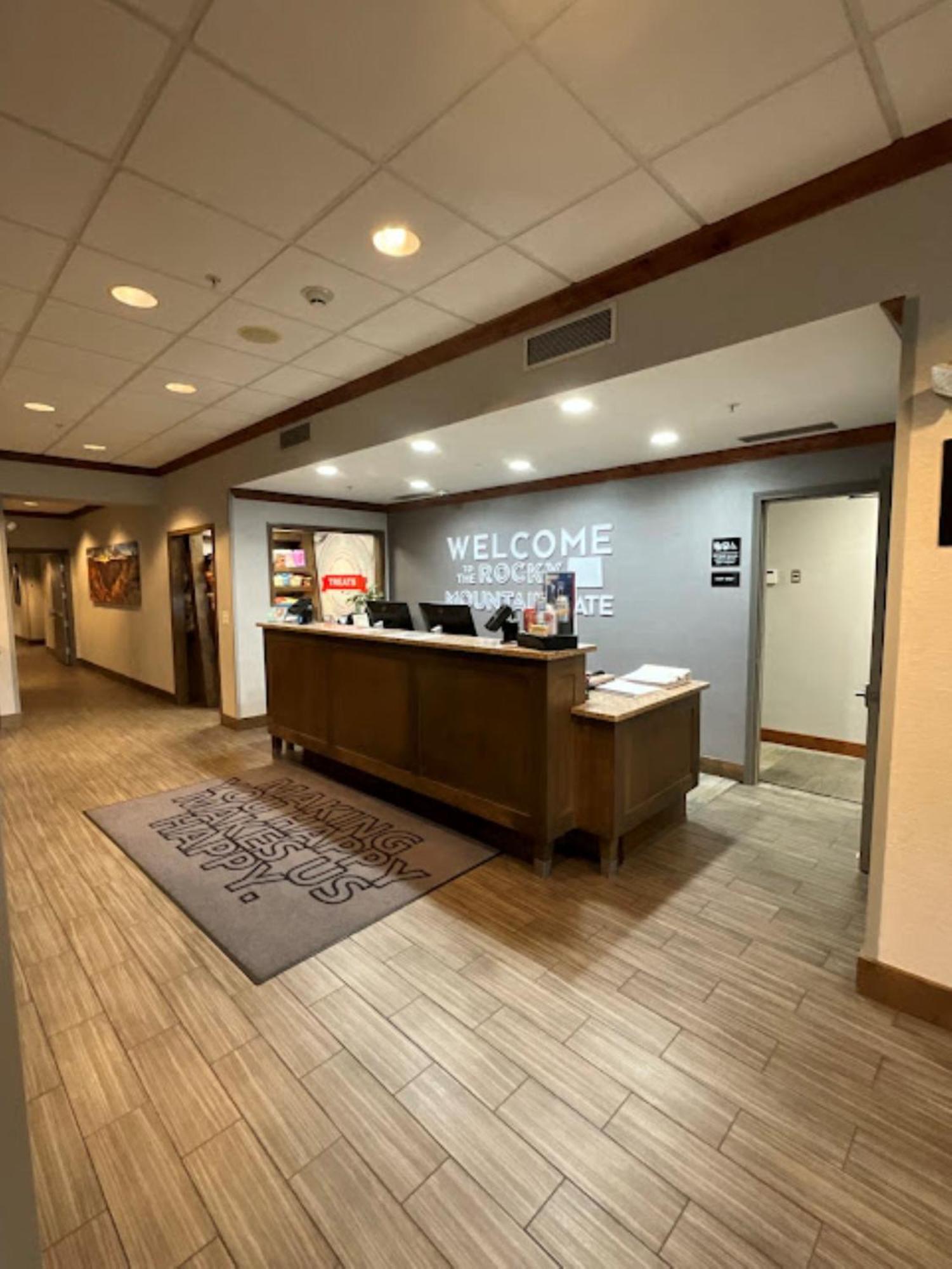 Hampton Inn Montrose Exterior foto